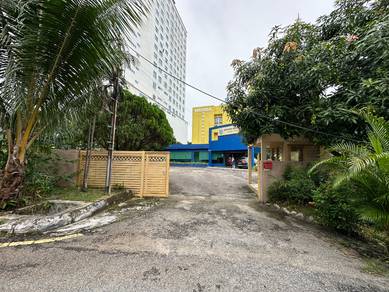 Office Space and Building In Petaling Jaya Very Spacious Layout