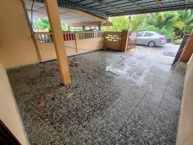 Rumah Teres 2 Tingkat di Hutan Melintang Perak