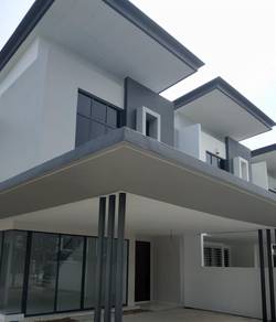 CORNER 2 storey Kajang East Semenyih 2 storey 42x80