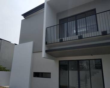 CORNER 2 storey Kajang East Semenyih 2 storey 42x80