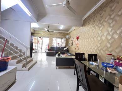 Double Storey 20x65 F/H Taman juara jaya Balakong Damai perdana RENO