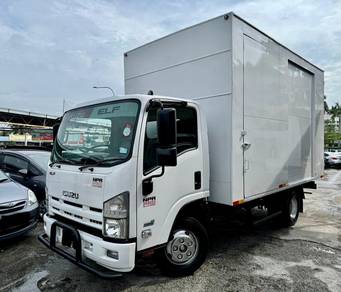 17 Isuzu NPR81 Box Kotak 14.5Kaki Boleh Loan