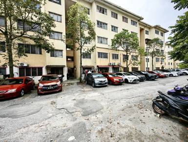 Ground Floor Full Loan Low Cost Pangsapuri Seri Pulai Puchong Hartamas