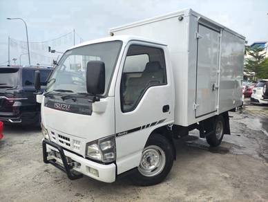 13 Isuzu NKR55 Box Kotak 10Kaki Boleh Loan