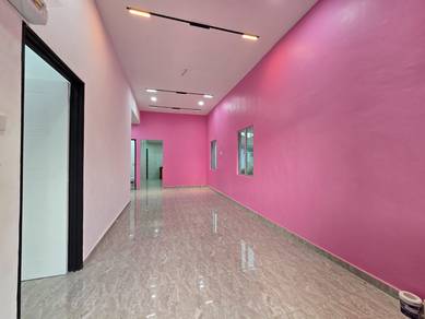 New Renovated Extended Menara Maju Klang 1 Storey Endlot. Many Parking
