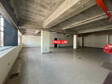 SHOP LOT SALE 5 STOREY BUILDING WITH LIFT At GEORGETOWN
