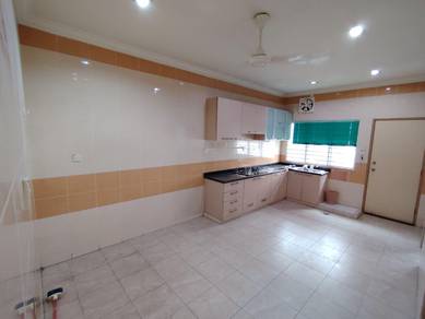 Batu Belah 2.5 storey House Partially Furnished For Rent