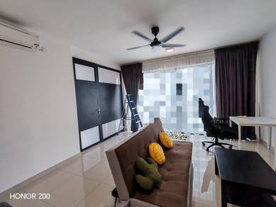 Trefoil Setia Alam Corner lot 2 Bed Fully Furnished Renovated Unit