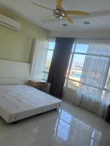 The View Condominium (Twin Towers)