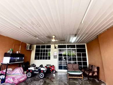 Teres Setingkat Taman Lobak Indah