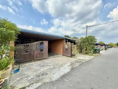 Teres Setingkat Taman Lobak Indah