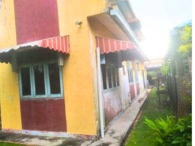 Banglo 1 Tingkat FREEHOLD Rizab Melayu , Taman Bakri , Muar