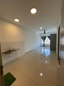 Tropicana Bay Residences @ PWC