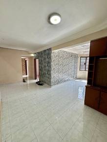Sri Putra Apartment