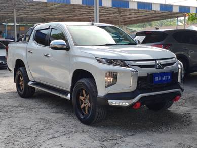 Mitsubishi TRITON 2.4 VGT PREMIUM (A) 1 Owner