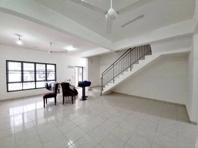 Double Storey Terrace Intermediate Laman Haris, Puncak Alam