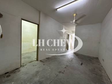 I-Park Apartment