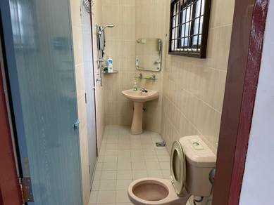 Bungalow-House-for-sale-Semabok-Melaka-2