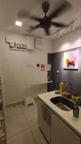 Low Deposit Female Unit Master room for rent@H2O Ara Damansara