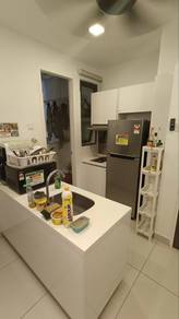 Low Deposit Female Unit Master room for rent@H2O Ara Damansara