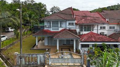 CORNER LOT Double Storey Taman Saujana Puchong SP10