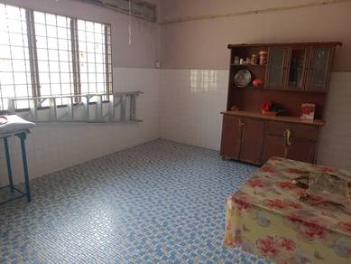 1.5 Storey Terrace House Taman Melaka Baru for Rent (near Infineon)