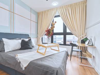 MVERTICA (Cheras) - Master Room with Bathroom and Aircond LRT KLCC