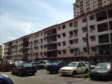 [100% FULL LOAN] Regal Regina Court Ampang 850sf 3R2B [BELOW MARKET]