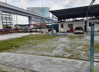 Kajang Cheras near MRT KPJ Kajang main road Land with Roof RENT