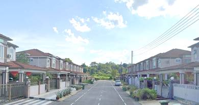 2 Storey Terrace Corner (10.3 Pts) Merlin Garden, 7 Mile Muara Tuang