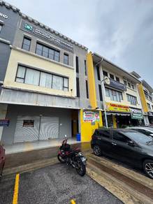 Ground Floor shoplot, Precint Alami, Seksyen 13 Shah Alam.