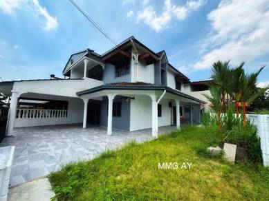 RENOVATED !! 43x65 3R2B Klang Utama Double Storey Corner Lot House