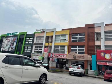 Shoplot at Bandar Botanic - For Rent