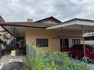 Kampung Sungai Way single storey detached house