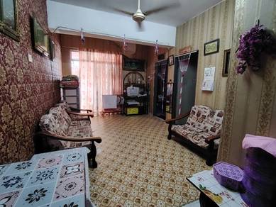 Walk Up Apartment Melaka Raya, First Floor