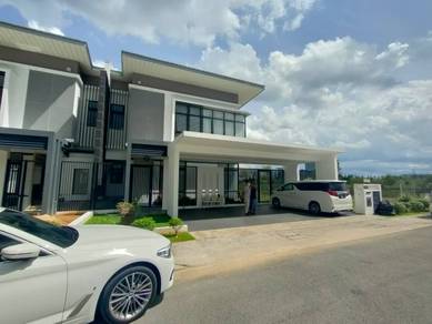 La Promenade Luxurious Semi D For Sale
