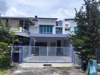 For SALE: 2-Storey Terrace Intermediate House