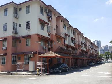 Sentosa Court