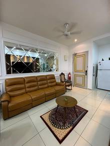 Nice Fully Furnished & Renovated 3R2B Condo Parkland Residence Melaka