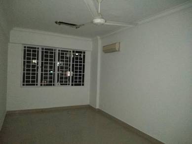 Jelutong Apartment @ Selayang Heights