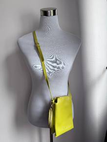Lime colour cross-body sling bag (New)