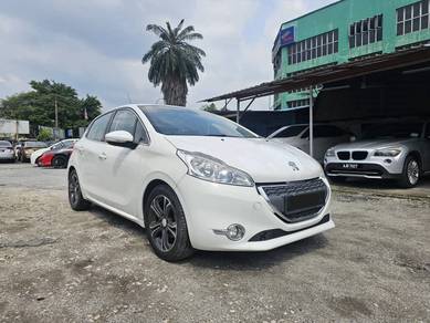 Peugeot 208 1.6 VTi ALLURE (A)