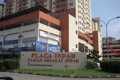 Plaza Indah
