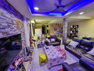 Penampang nice renovated semi d house - Taman sindo