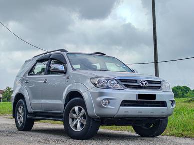 Toyota FORTUNER 2.7 V (A) Good Condition King
