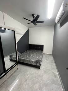 Master Room For RENT Walking to CIQ Fully Furnish JB Town Shoplot