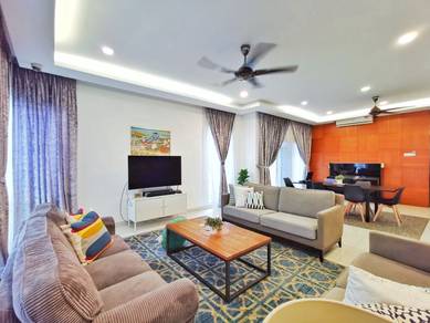 2.5 Storey Semi D Perdana Lakeview East, Cyberjaya - FULLY RENOVATED