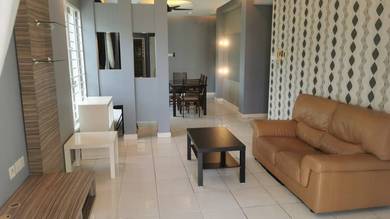 Short walk to MRT station and the curve ikea 3room2b2carparking