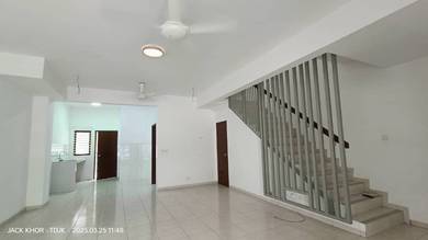 2-storey-Terraced-House-for-rent-Setia-Alam-Selangor