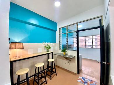 Small room for Female at Rhythm Avenue
